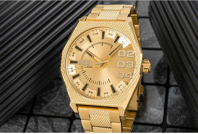 Orë dore për meshkuj DIESEL, të arta