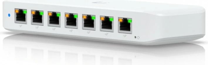Switch, Ubiquiti, USW-Ultra, 8x Gigabit, PoE+ 42W, hyrje PoE++, Layer 2 i menaxhueshëm