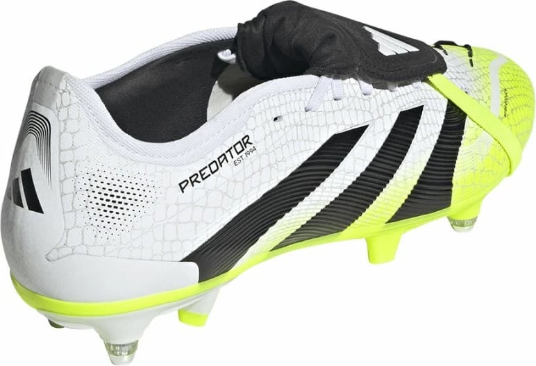 Atlete futbolli adidas për meshkuj, të bardha e të zeza Atlete futbolli adidas për meshkuj, të bardha e të zeza