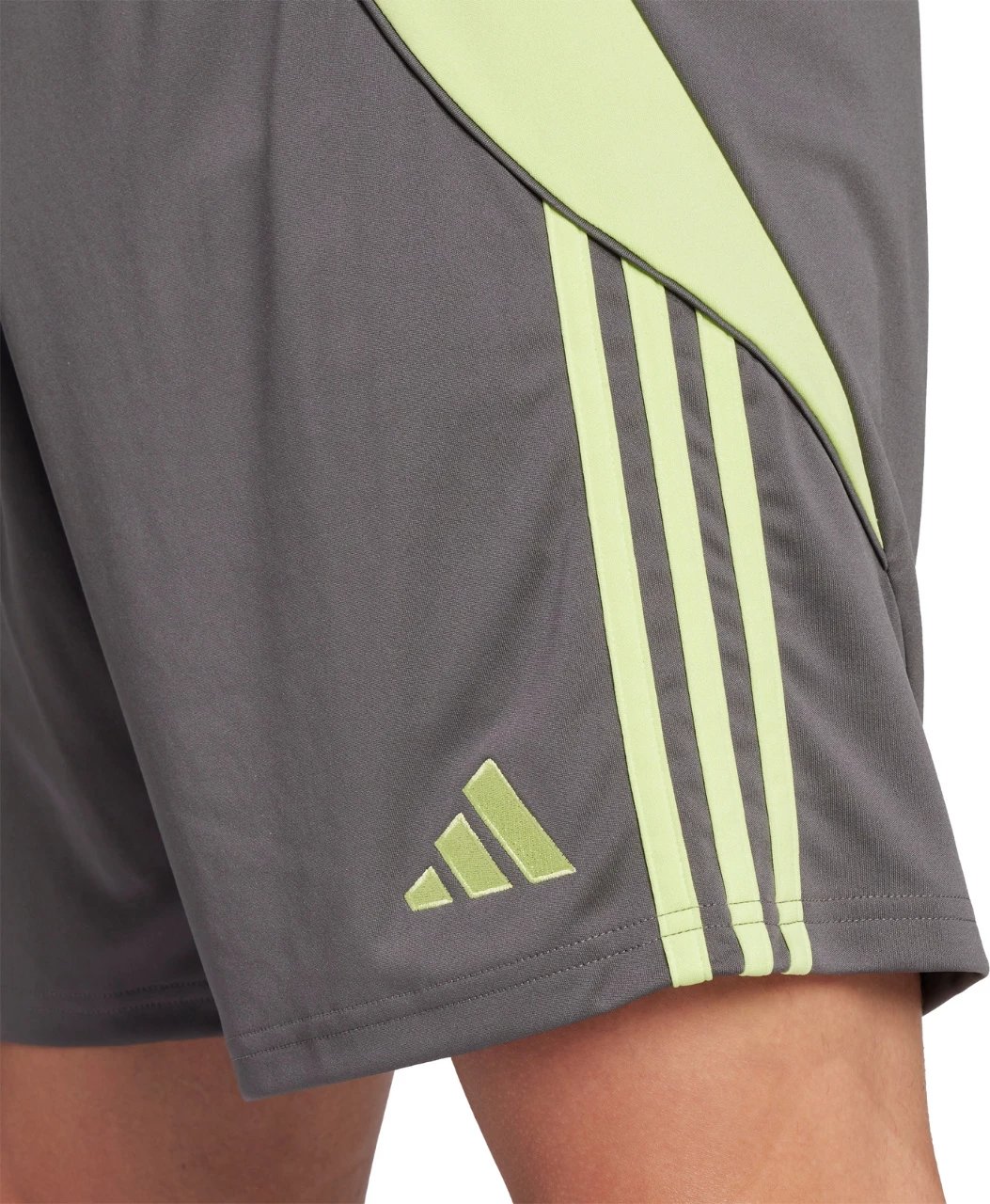 Shorce për meshkuj adidas, gri-lime