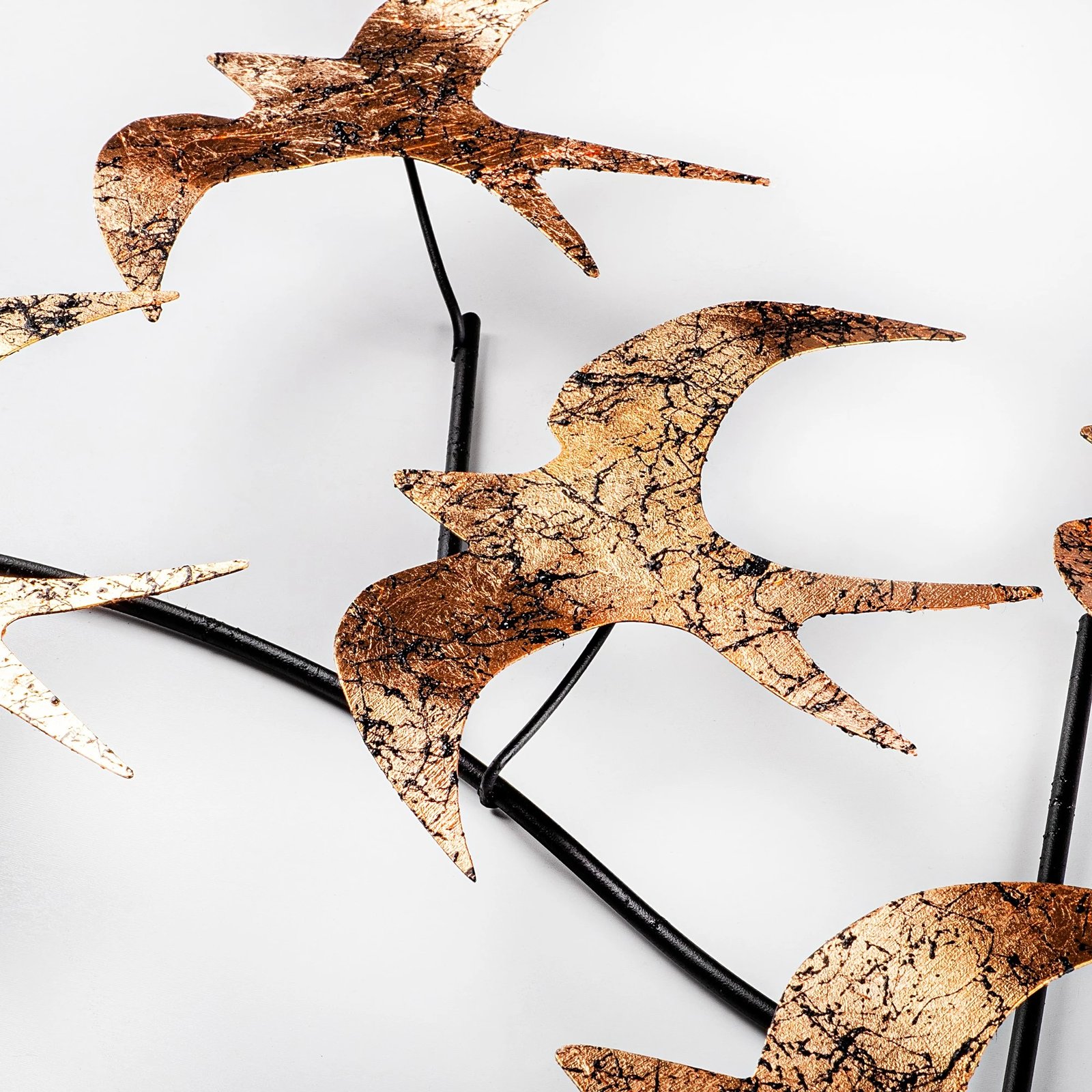 Aksesor muri dekorativ metalik, zogj fluturues, shumëngjyrësh, Wallity, 69x41x7cm