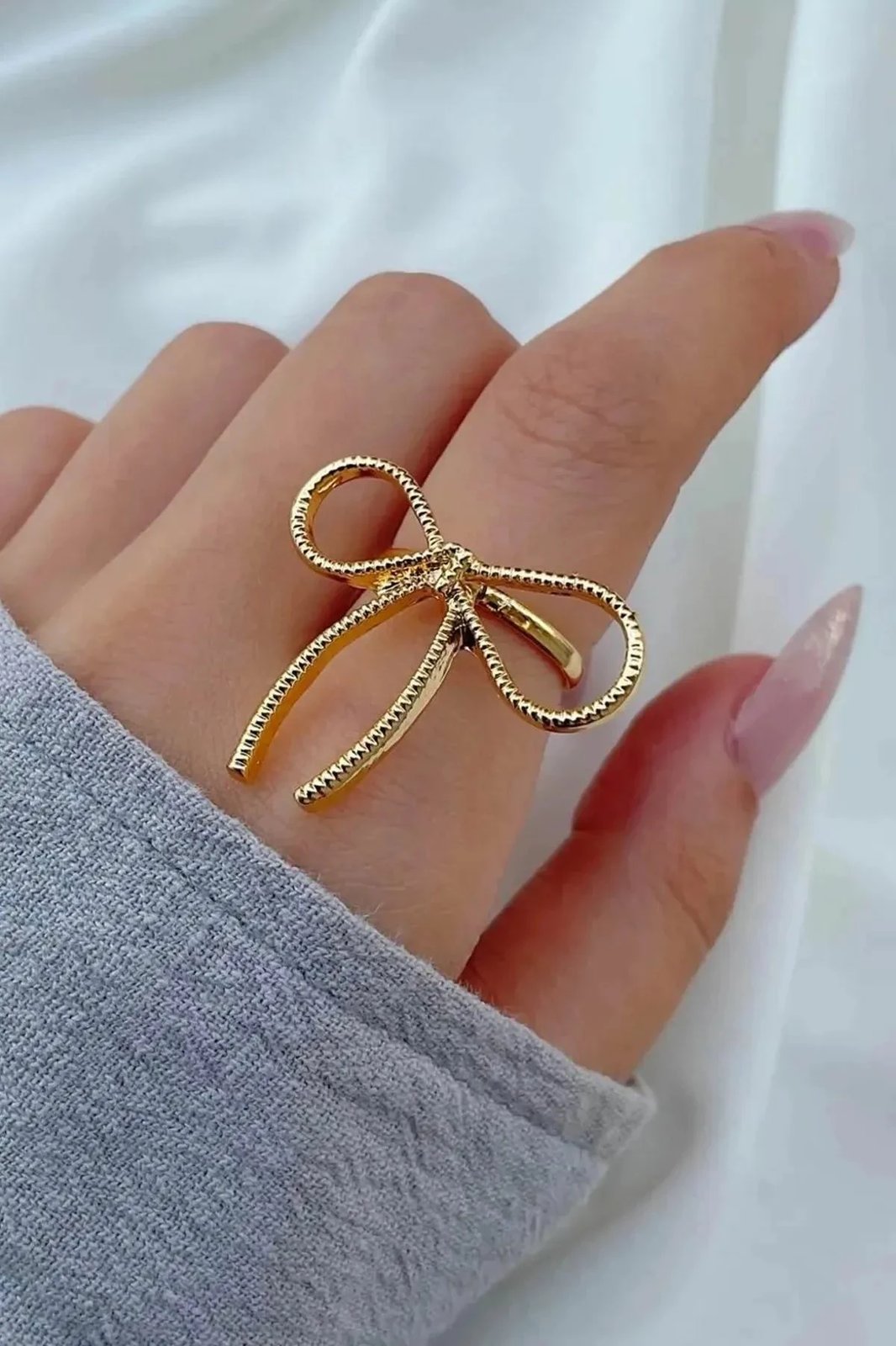 Unazë Jumeon, ngjyrë ari, me gur zirkoni, e rregullueshme