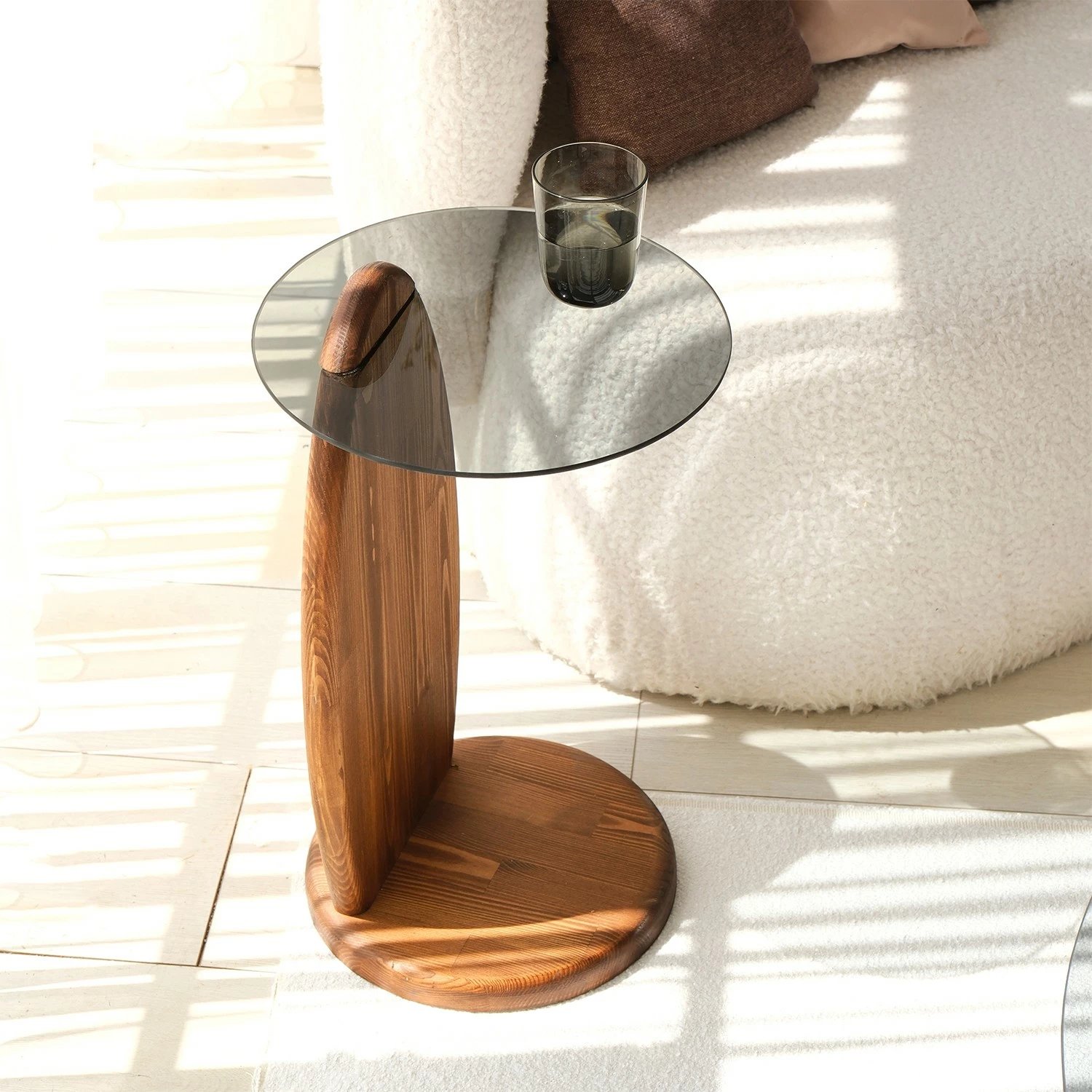 Tavolinë anësore Skye Decor, ngjyrë gështenjë, fume