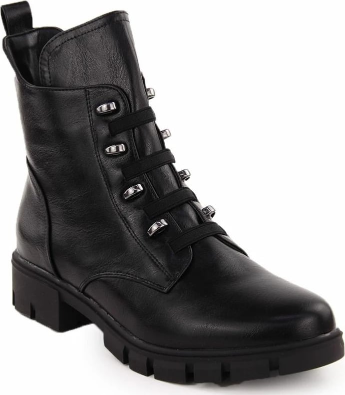 Çizme për femra M.Daszyński, të zeza