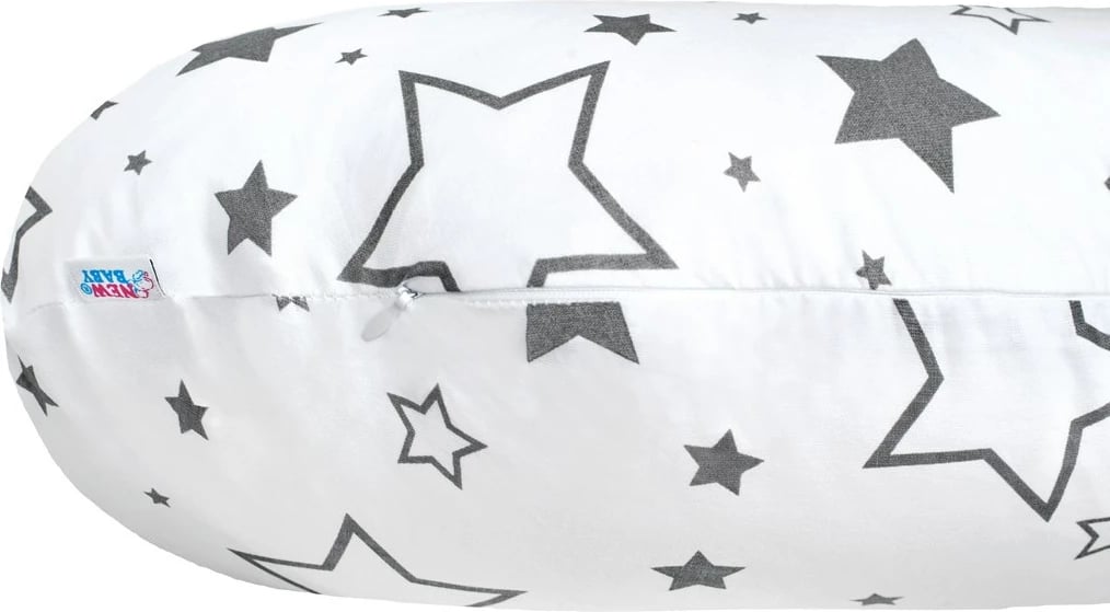 Jastëk gjidhënie, NEW BABY, Stars, mbështjellës pambuk 100%, mbushje poliester anti-alergjik, me këllëf të heqshëm, rreth 125 cm x Ø16 cm, bardhë me yje gri