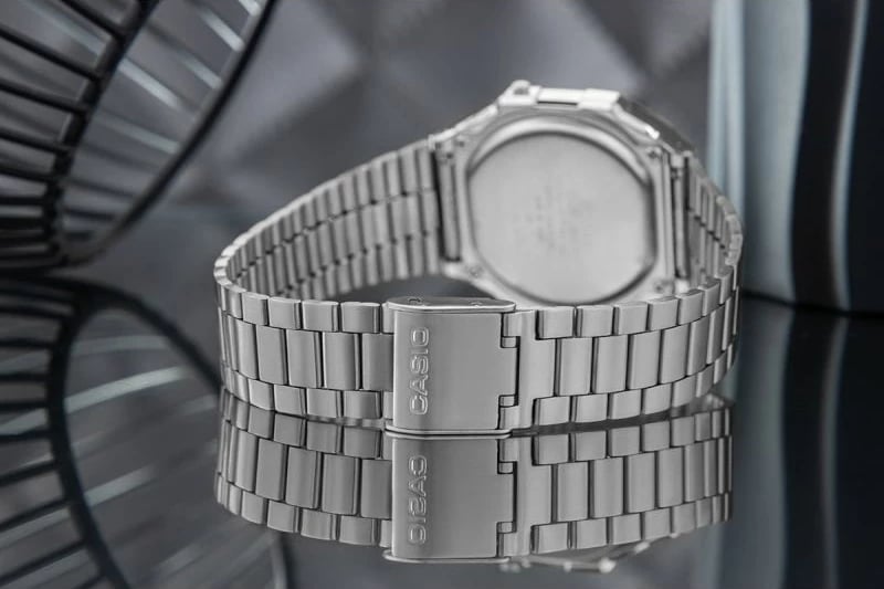 Orë dore për meshkuj CASIO, argjend