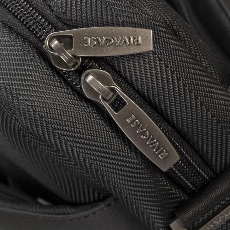 Çantë RivaCase 8135, 15.6", E zezë