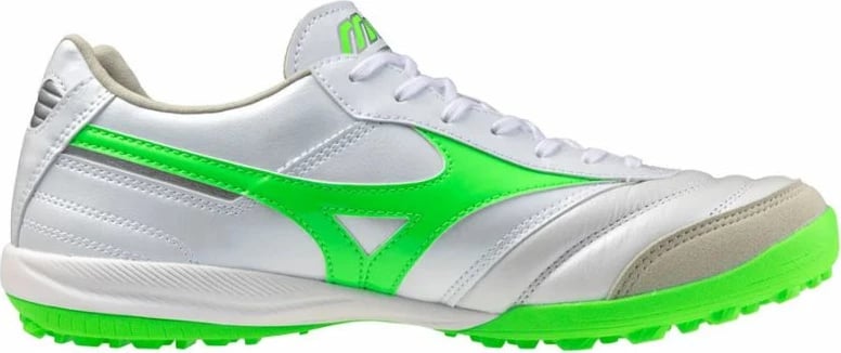 Atlete futbolli për meshkuj Mizuno, të bardha