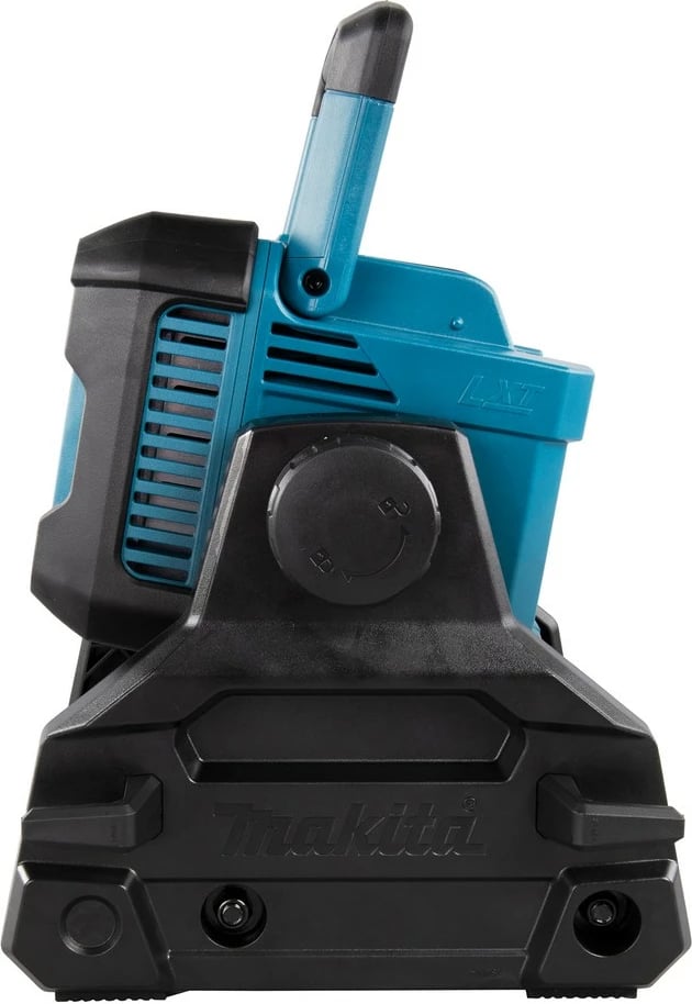 Llambë pune Makita DML811, 31.5W, 6000mAh, LED, e zezë/blu Llambë pune Makita DML811, 31.5W, 6000mAh, LED, e zezë/blu