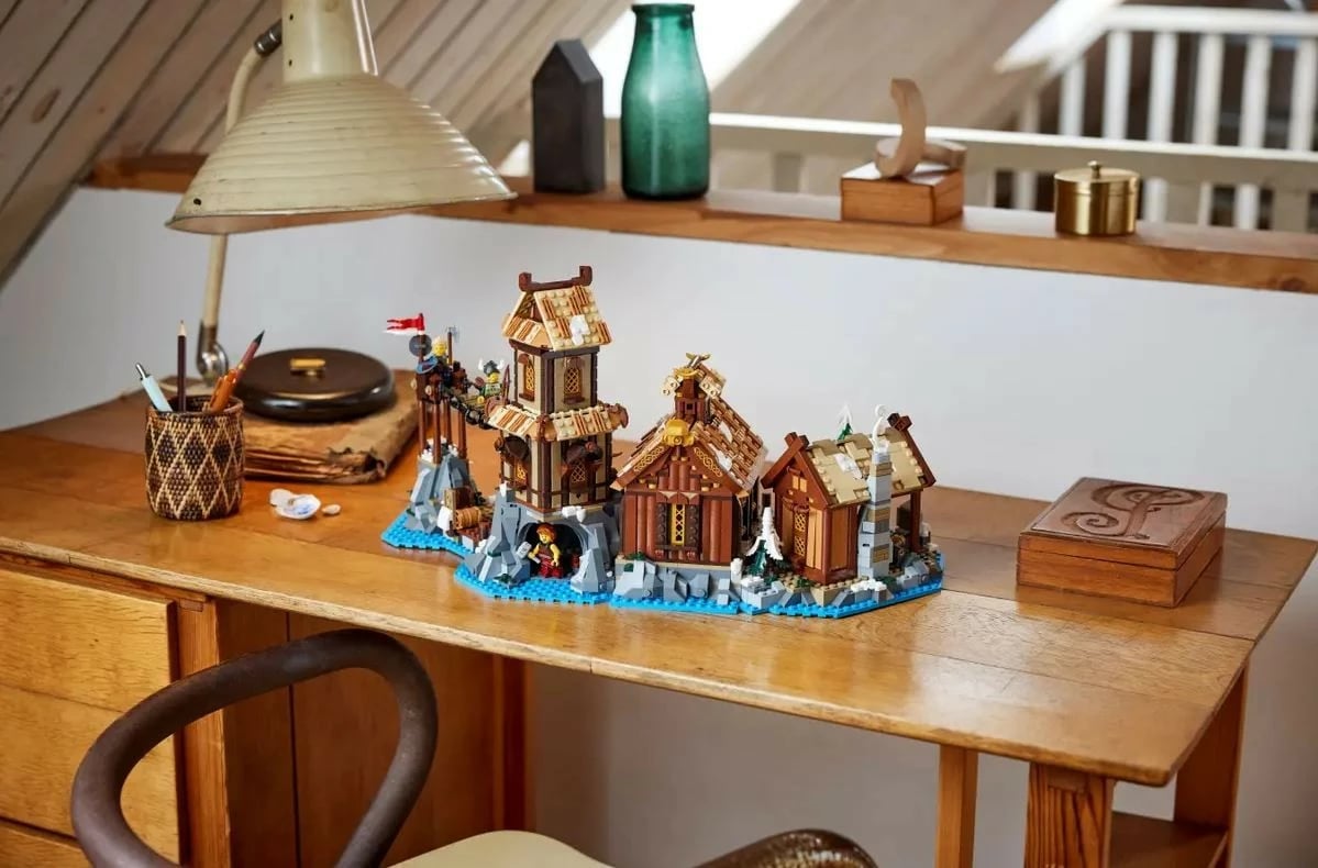 Set ndërtimi LEGO Viking Village 21343, 2103 pjesë, për të rritur, shumëngjyrësh