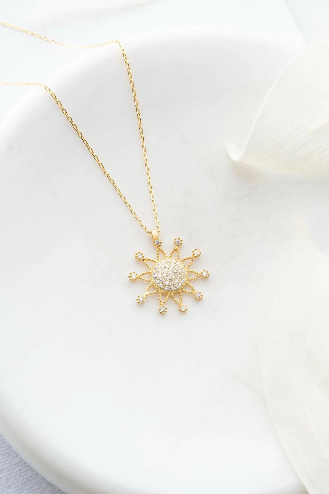 Varëse e artë prej argjendi, Jumeon, NRZ999079