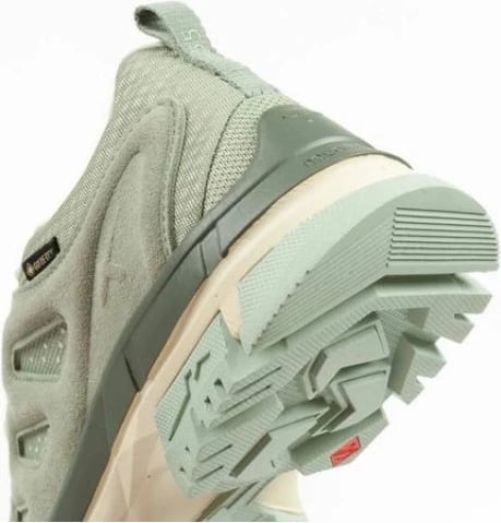 Atlete femra Tamaris, të gjelbra