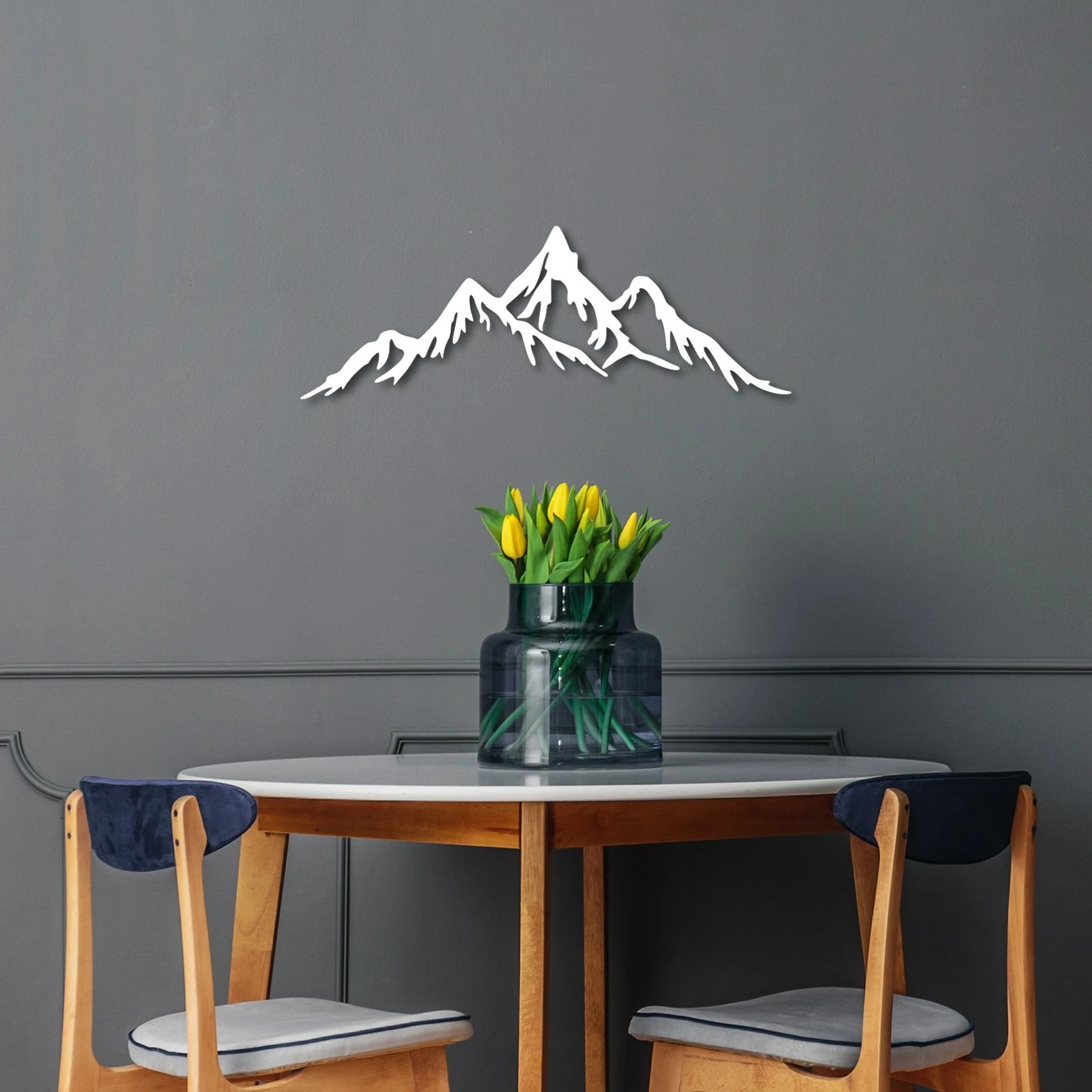 Aksesor dekorativ metalik për mur Wallity, male të plota dhe maja, 62x22cm, ngjyrë e bardhë