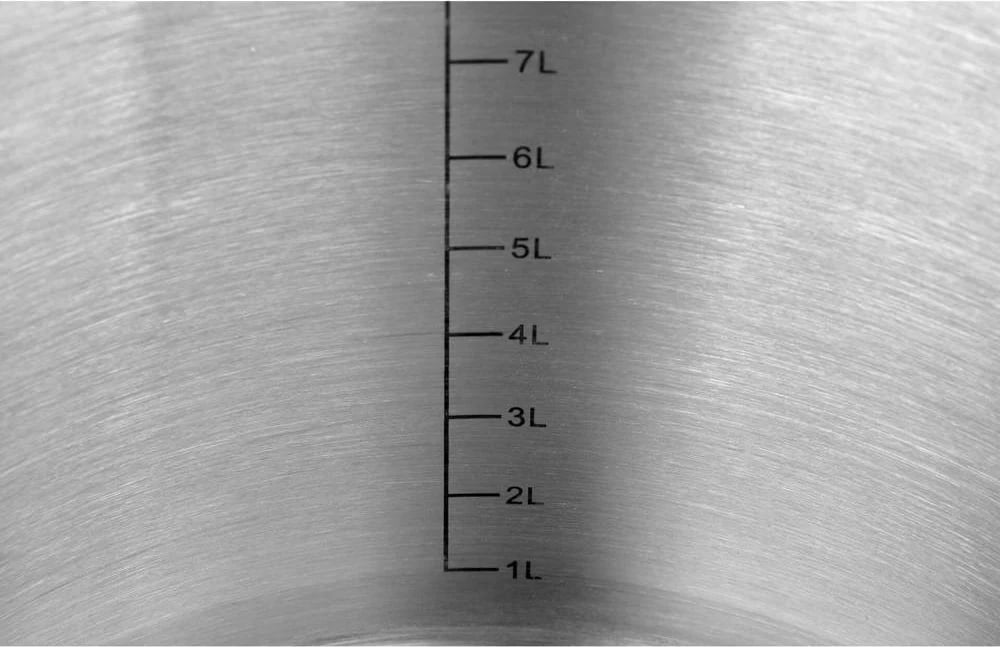 Tenxhere e thellë YATO YG-00013, 17 L, çelik inox, me kapak qeramike