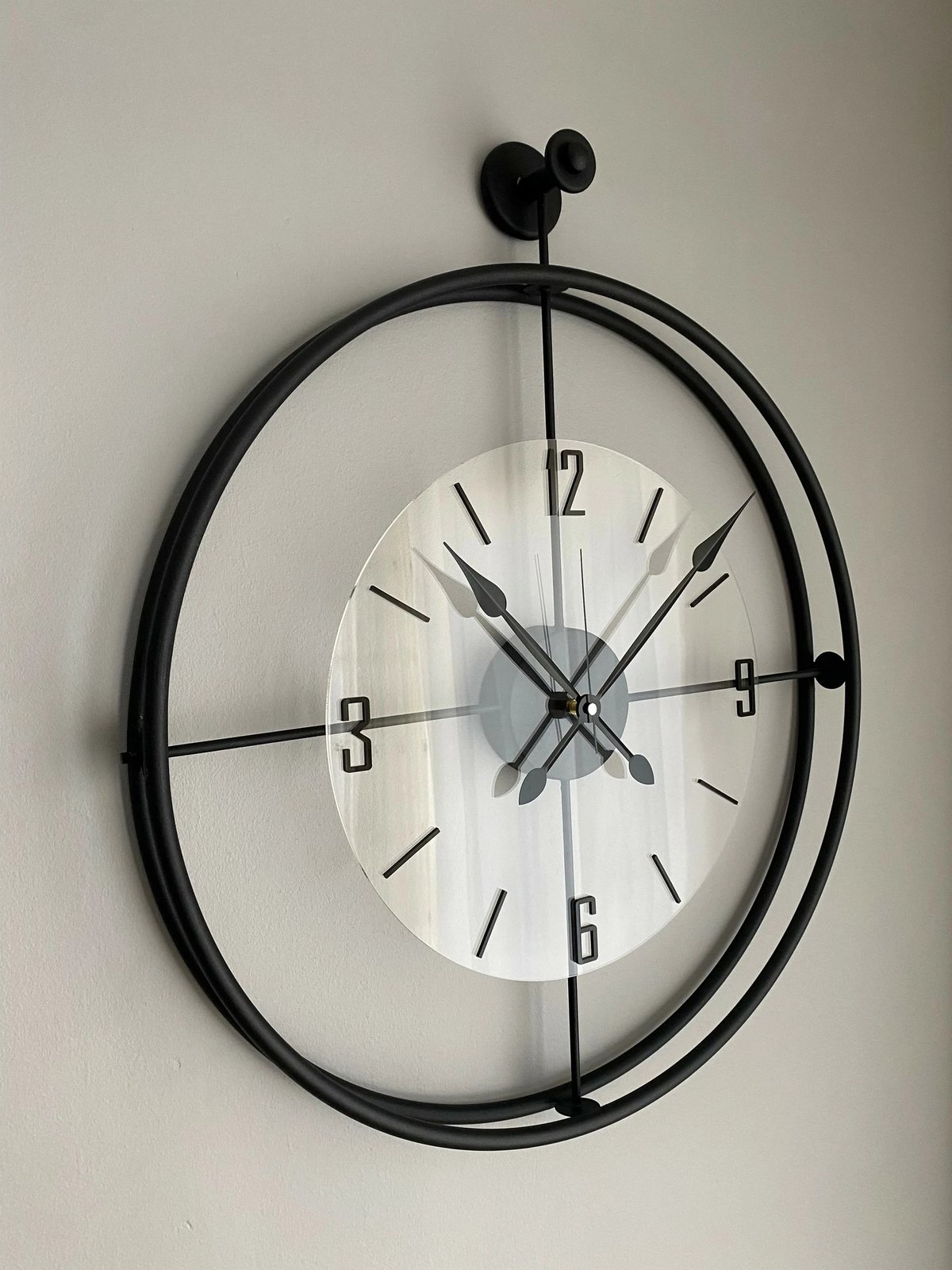 Orë muri dekorative metalike Wallity, Mclock-00110, e zezë
