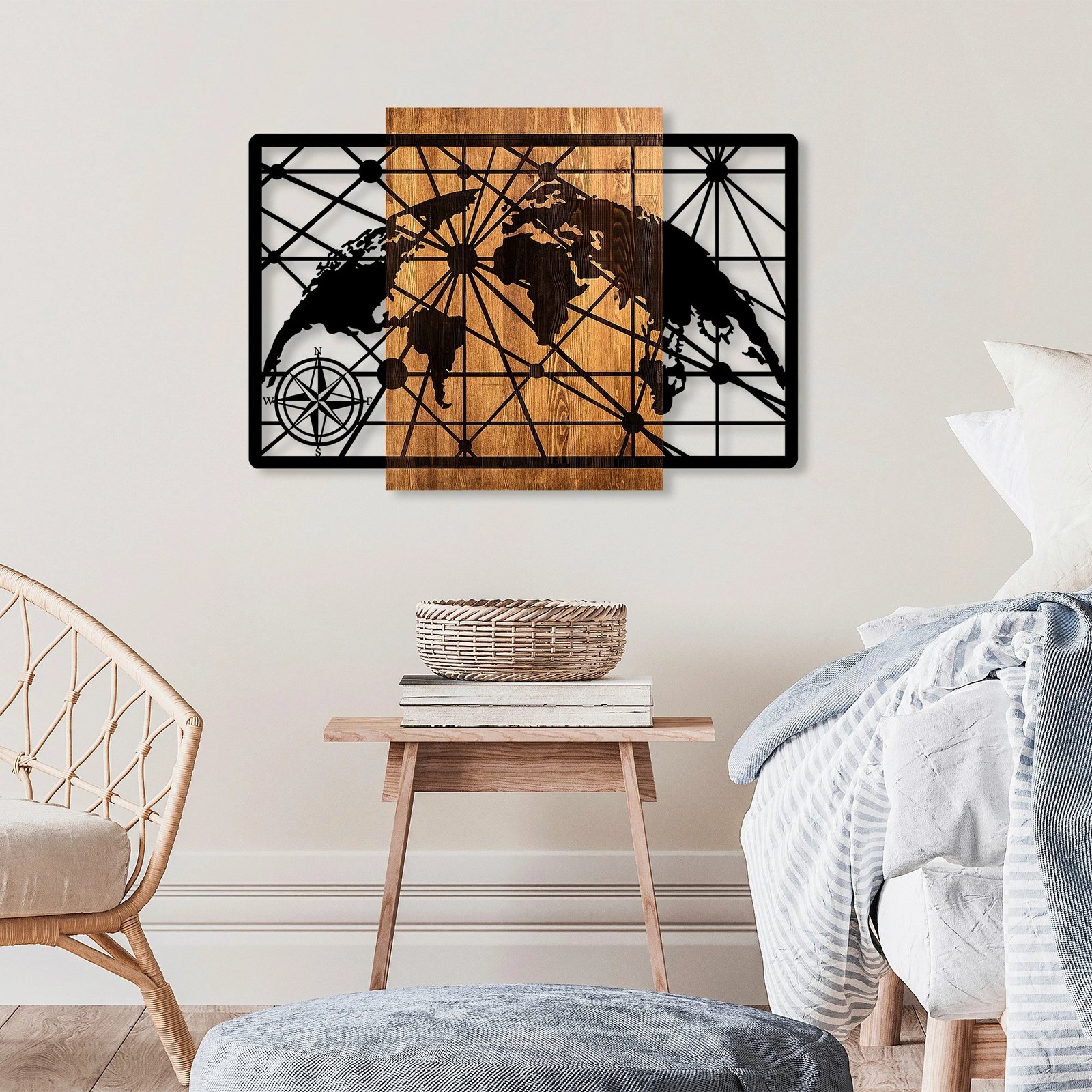 Aksesor dekorativ për mur, hartë bote, dru dhe metal, Wallity, 70x99cm, ngjyrë arre dhe e zezë