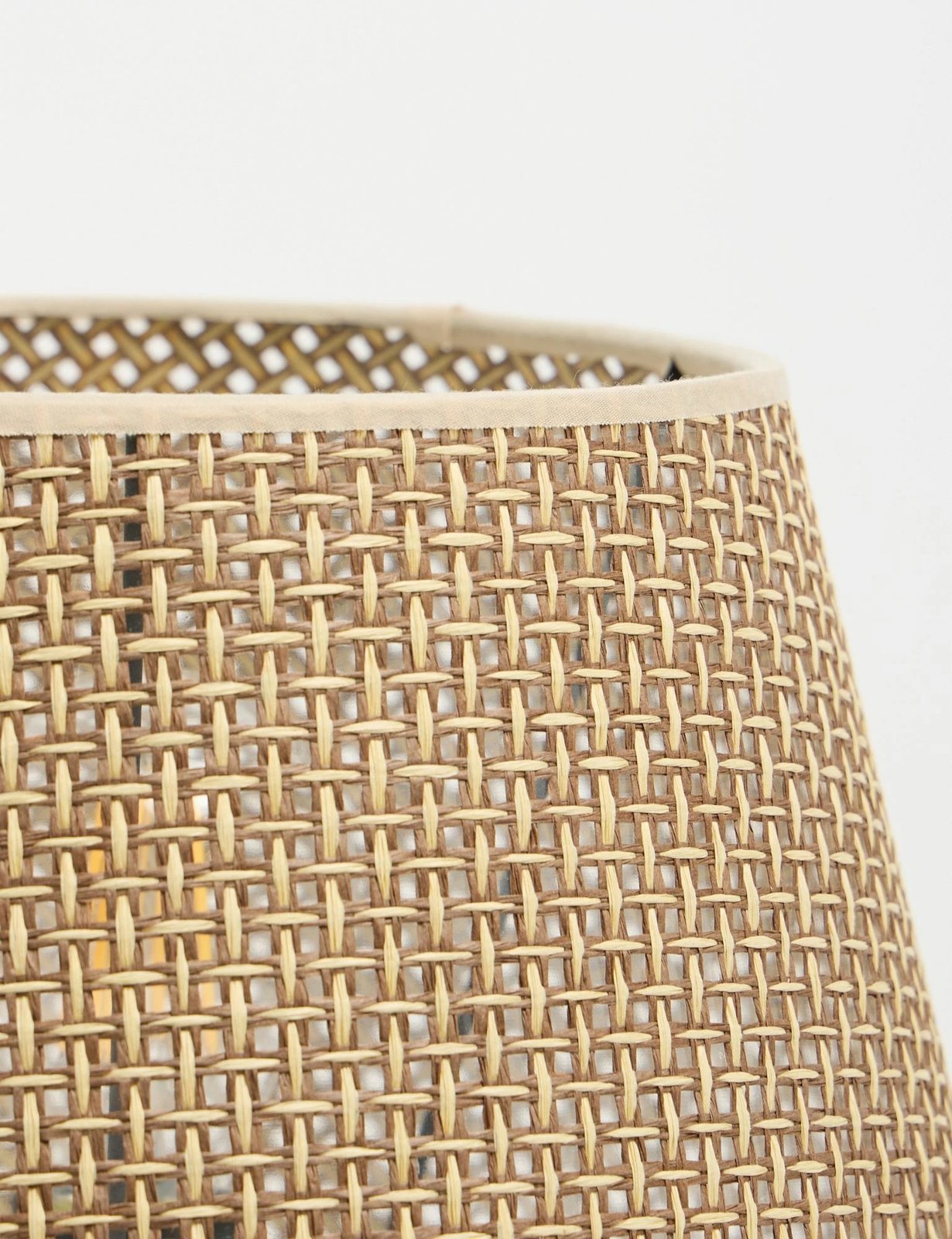 Llambë tavoline Opviq, Valen, ngjyrë kafe