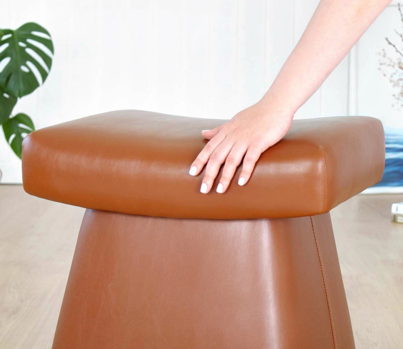 Puf prej lëkure PU, ngjyrë tan, Atelier del Sofa, Dambert