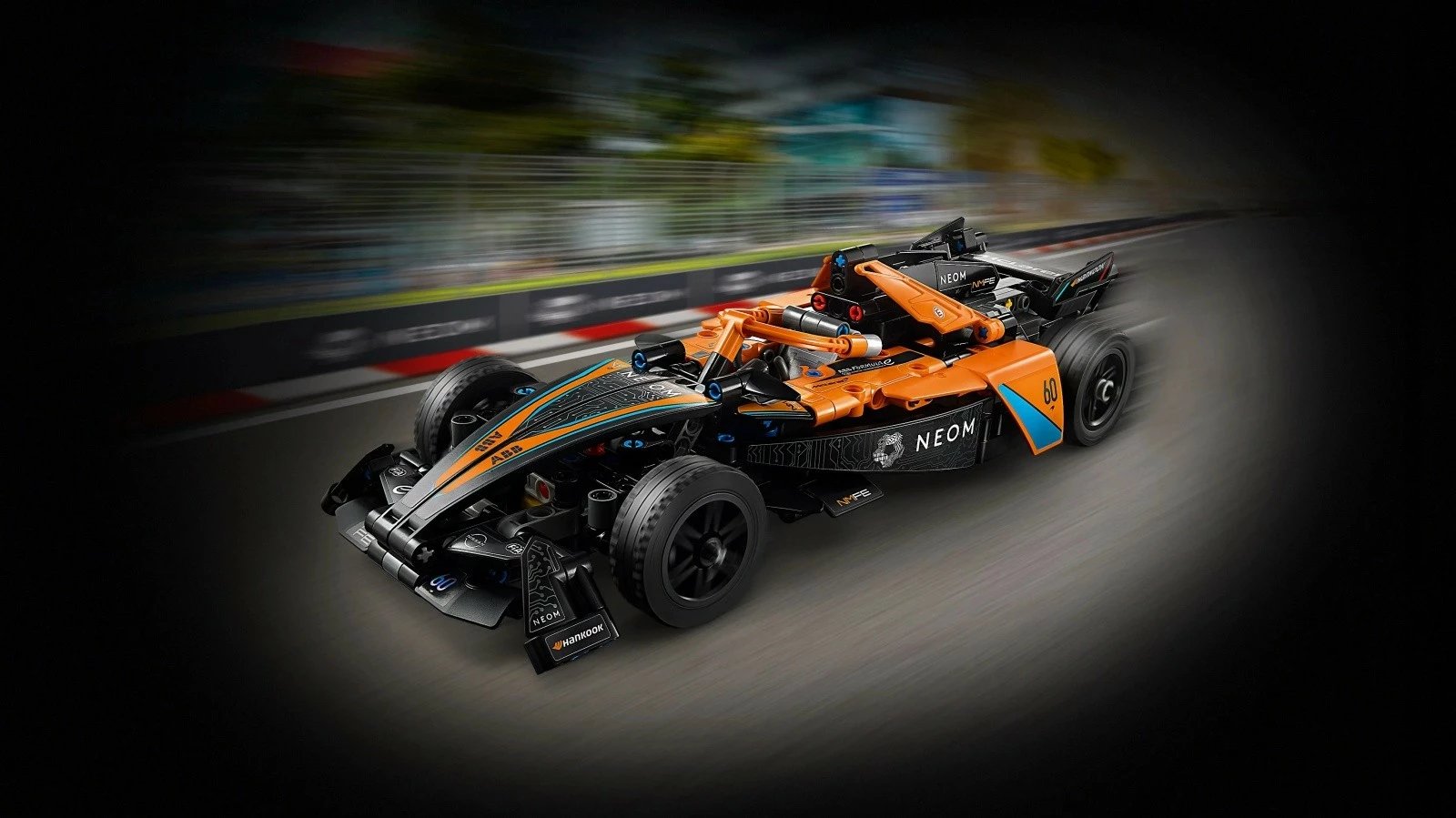 Set LEGO Technic NEOM McLaren Formula E Race Car 42169, 452 pjesë, pull-back, për fëmijë 9+, portokalli/zezë