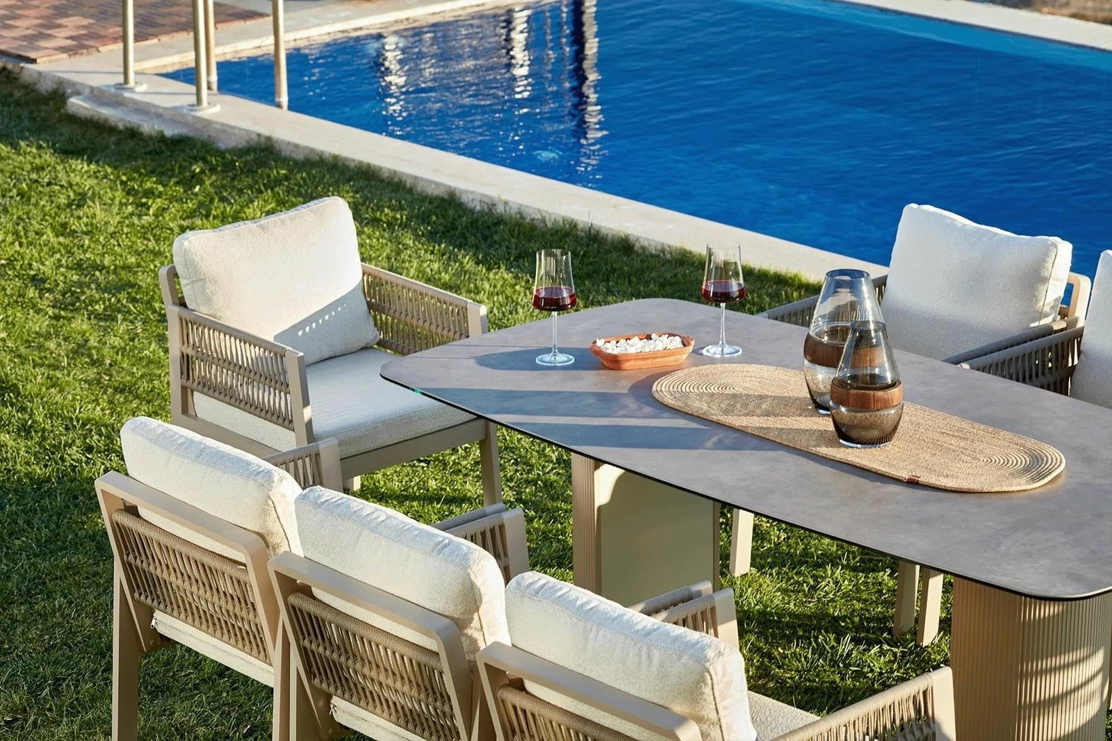 Set tavoline me karrige për terasë, 9 pjesë, Skye Decor, qeramikë Toscana