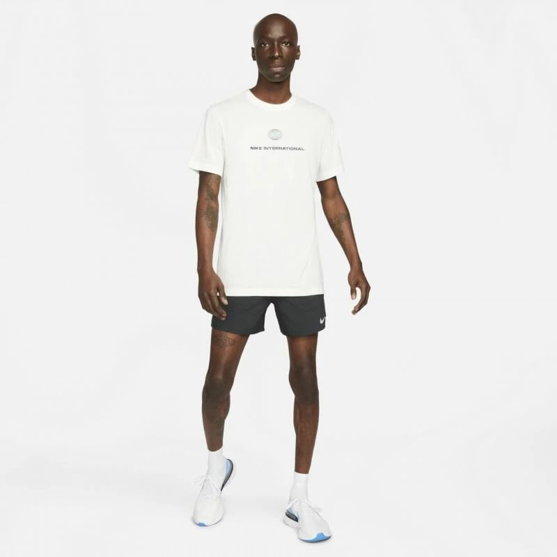 Shorce për vrapim Nike Dri-FIT Stride M DM4755-010, për meshkuj