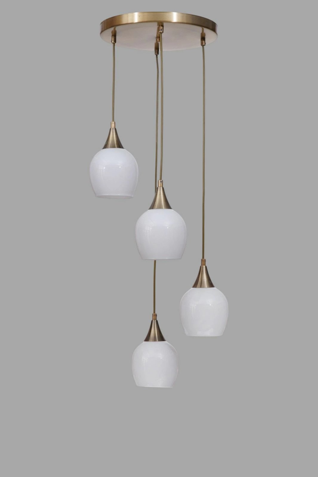 Llambadar Opviq, 9063-4, ngjyrë e bardhë dhe ari