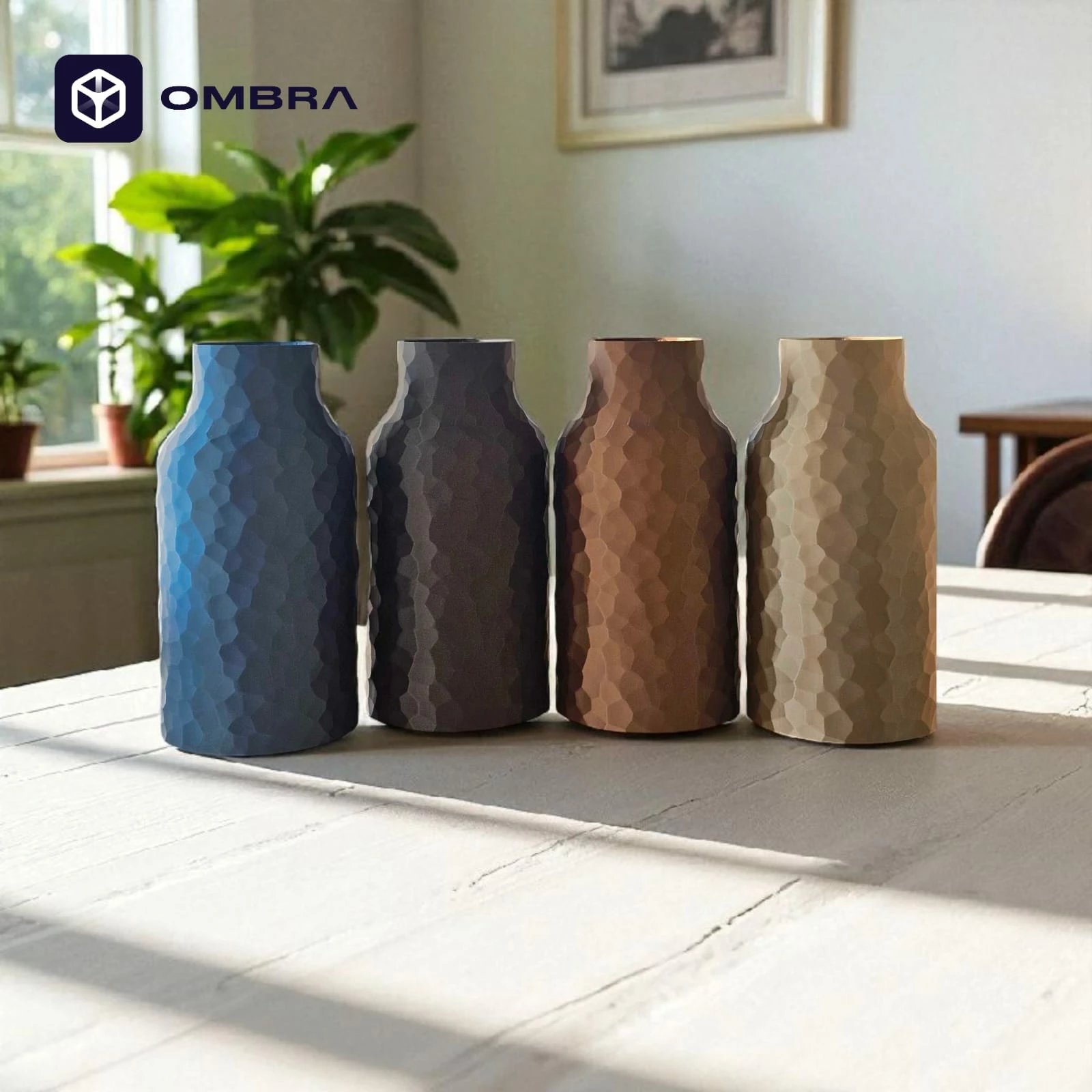 Vazo dekorative Faceted Vase, Madhësia M, e bardhë