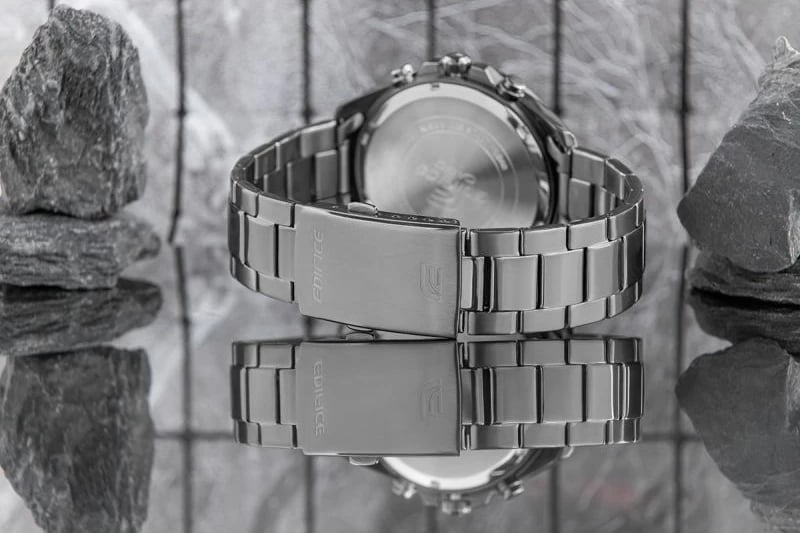 Orë dore për meshkuj Casio Edifice, titanium