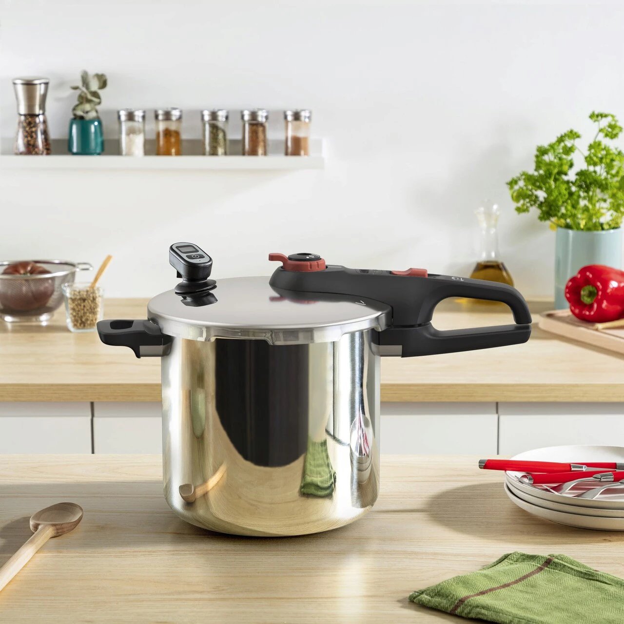 Tenxhere me presion Tefal P2594401 8 L me tajmer të heqshëm magnetik, çelik inox, ngjyrë argjendi