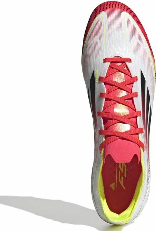 Atlete futbolli adidas për meshkuj, të bardha Atlete futbolli adidas për meshkuj, të bardha