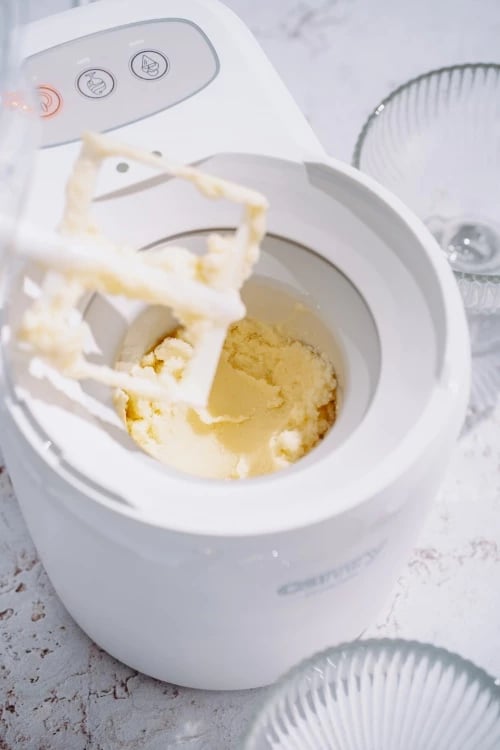 Aparat akullore, Camry CR 4481, 0.7 L, termoelektrik 90W, 2 nivele ngrirje