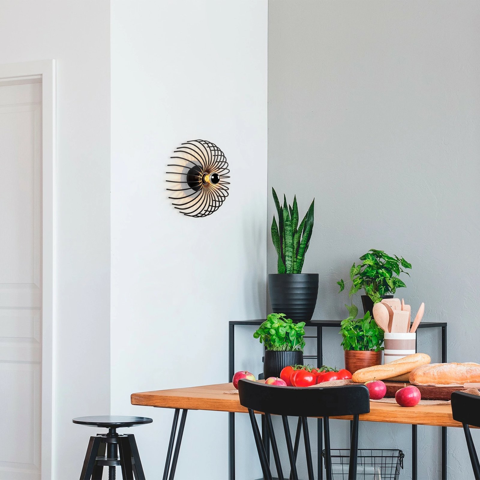 Llambë muri Opviq, Aspendos - N-645, ngjyrë e zezë