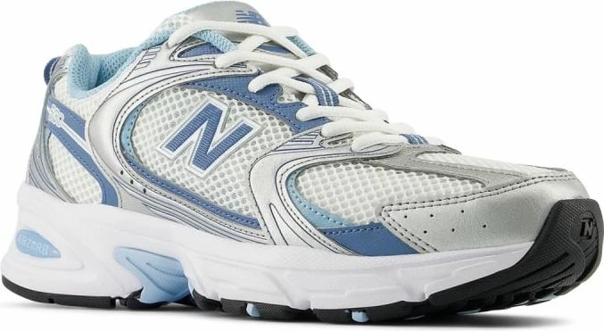 Atlete New Balance, të bardha