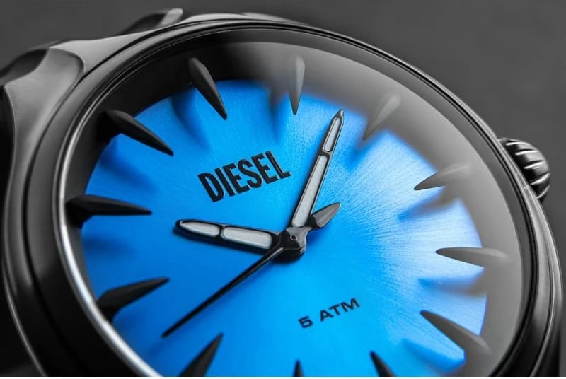 Orë dore për meshkuj DIESEL, e zezë