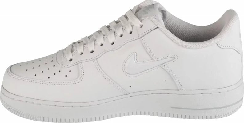 Atlete për meshkuj Nike, të bardha