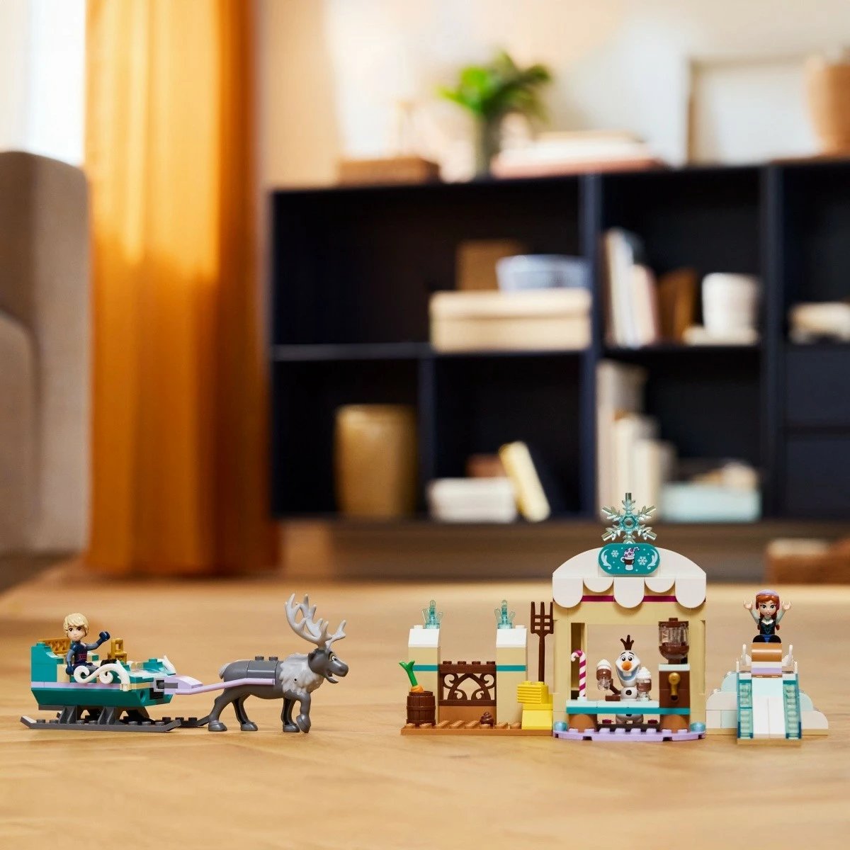 Set LEGO Disney Frozen Anna's Sledding Adventure 43256, 192 pjesë, për fëmijë, shumëngjyrësh