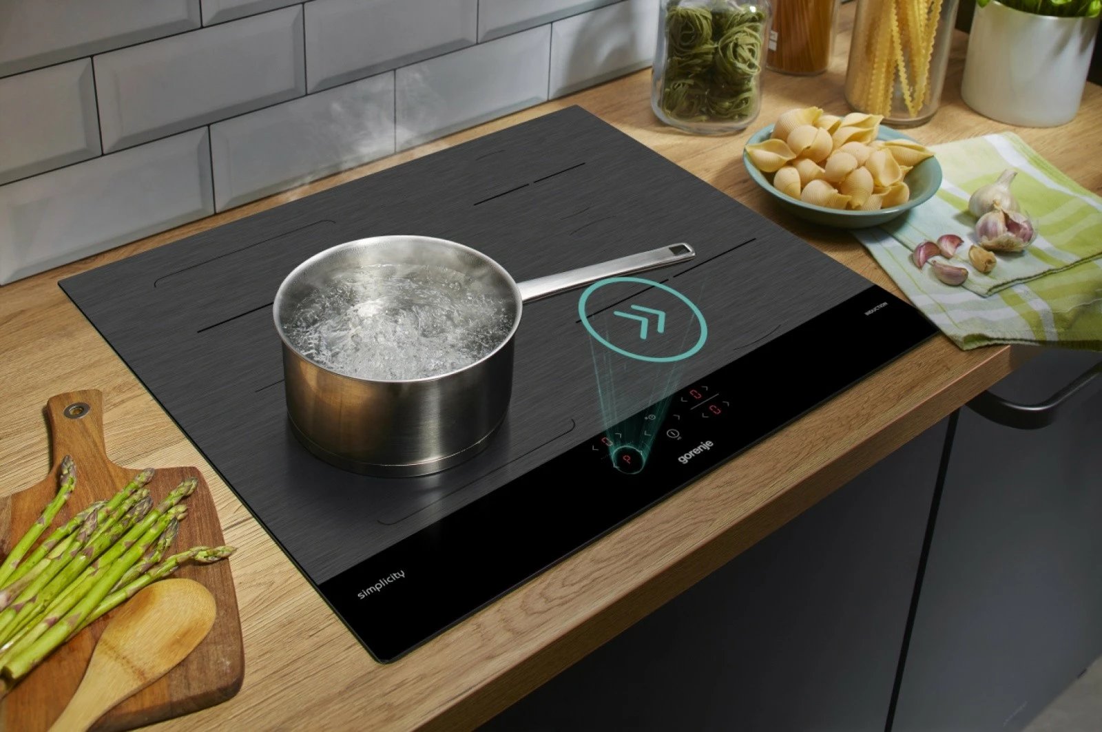 Pllakë gatimi me induksion Gorenje GI6421SYB, 4 zona, e zezë