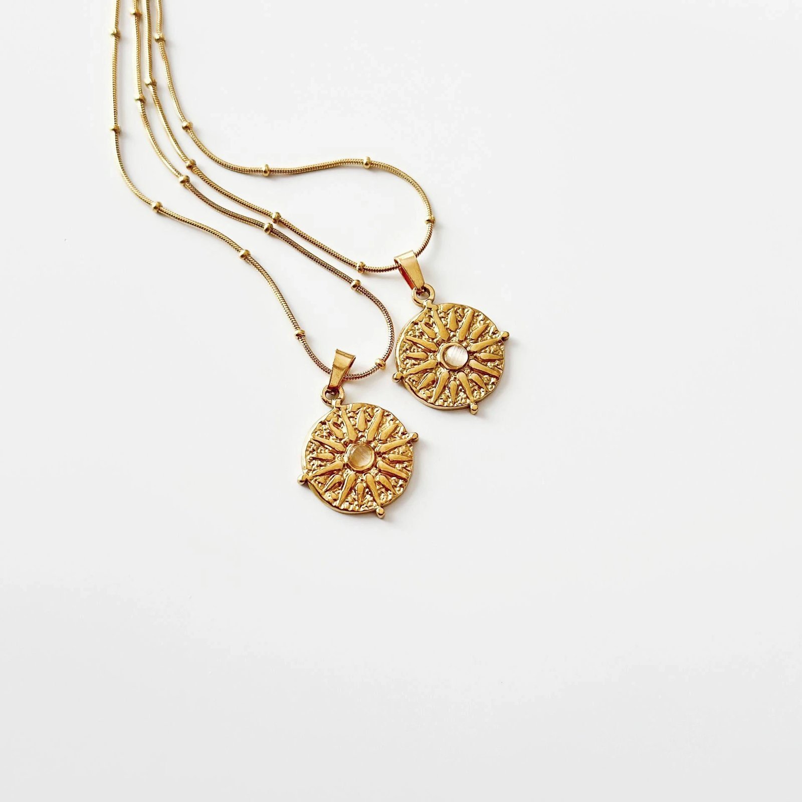 Varëse çeliku, ngjyrë ari, Jumeon, Deesse