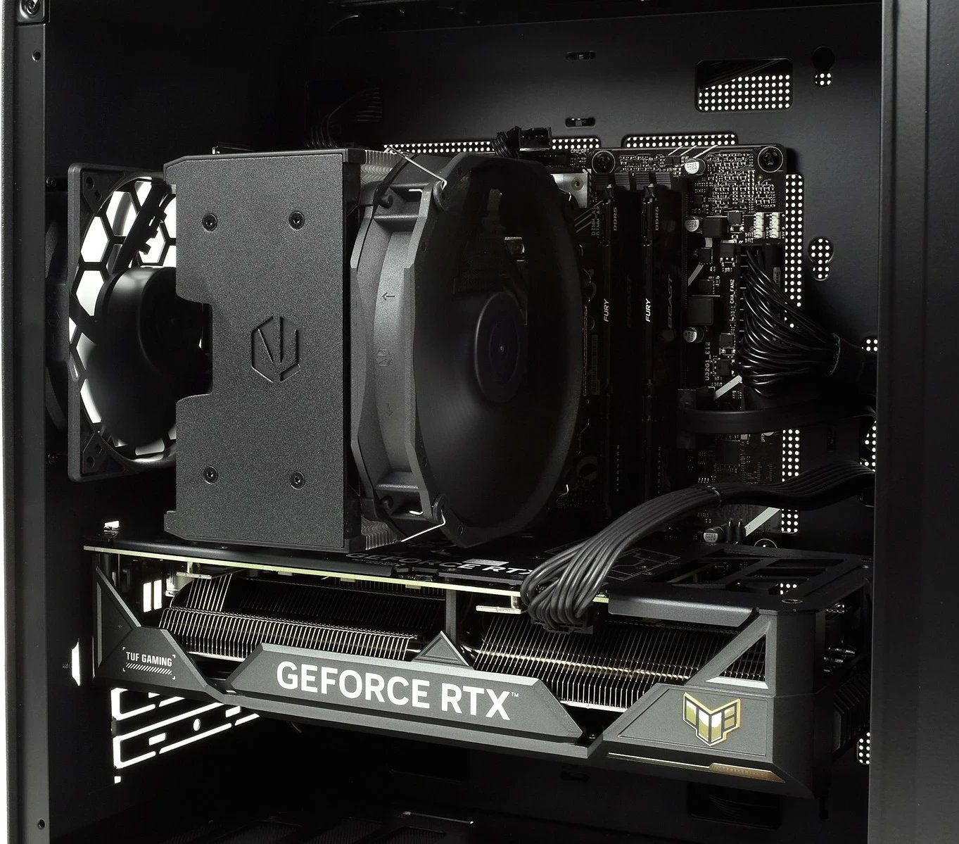 Kompjuter Komputronik Pro X714 i7 RTX 4080 Super 64GB 2TB+4TB W11 Pro zi