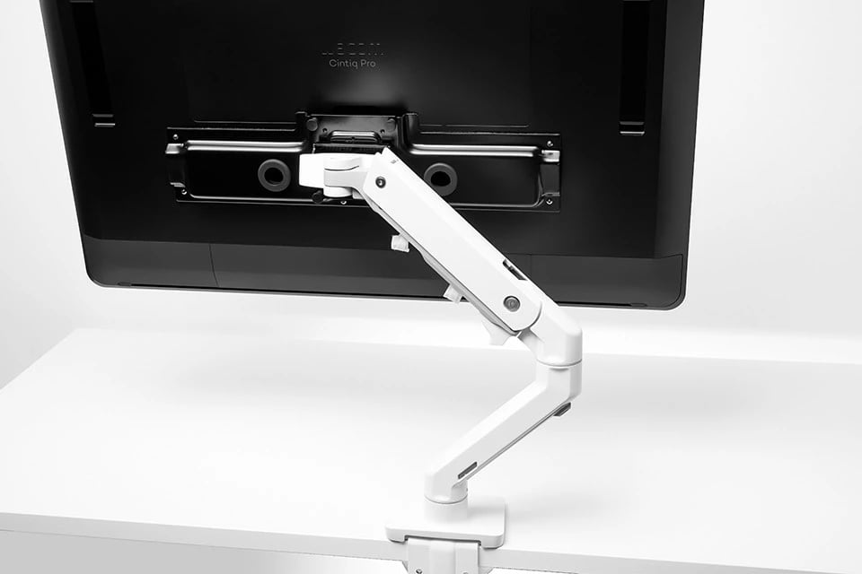 Adapter VESA Wacom ACK62804K për Cintiq Pro 24/32, metal, zi