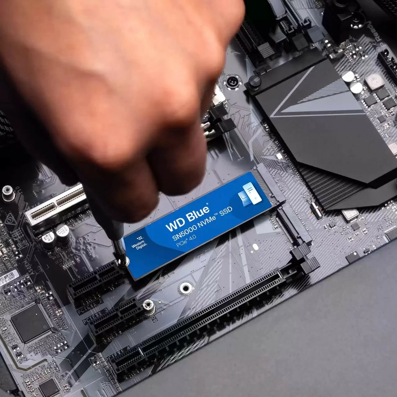 SSD Western Digital Blue SN5000, 500 GB, M.2, 5000 MB/s, Blu