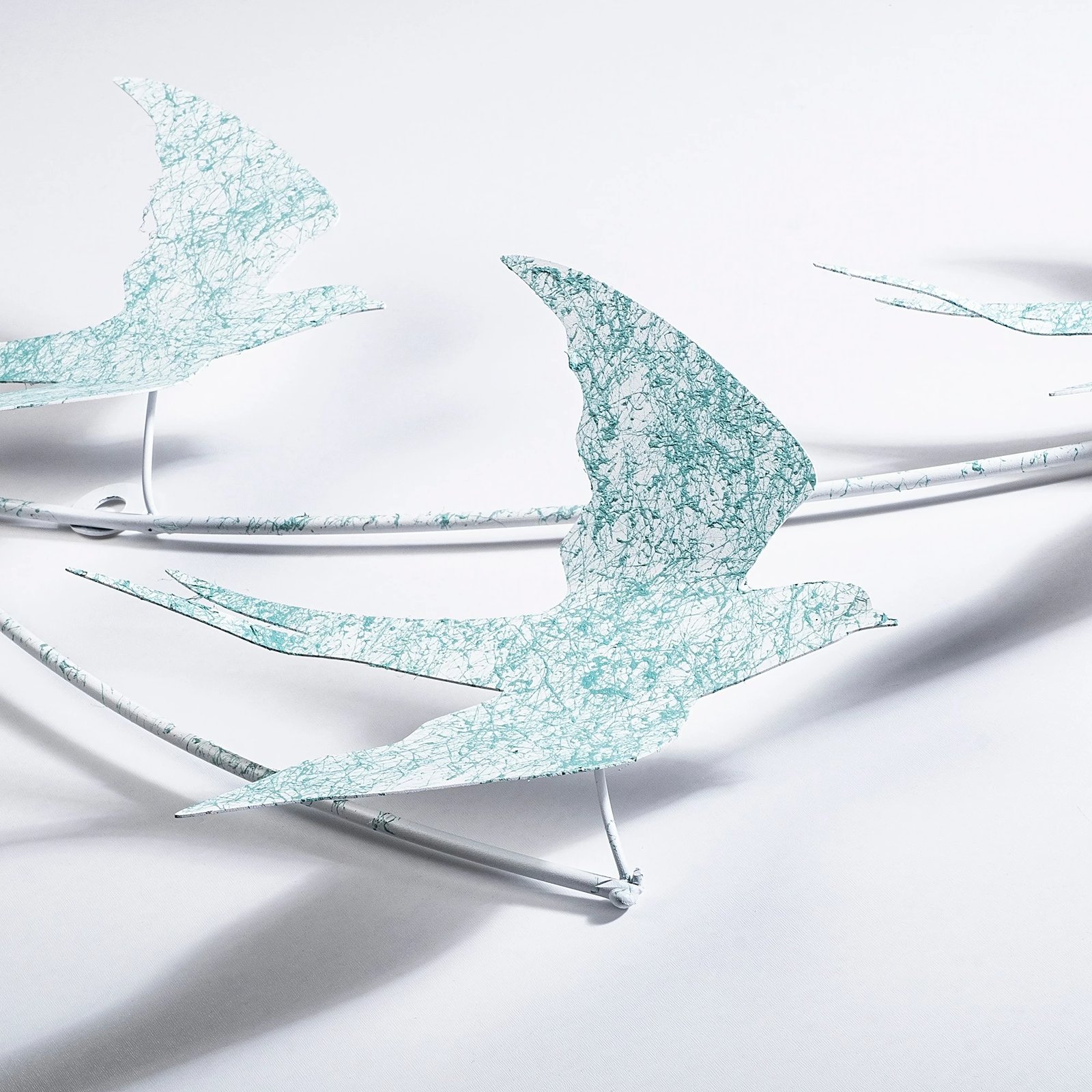 Aksesor dekorativ metalik për mur, Wallity Wallow 4, shumëngjyrësh, 42x70cm