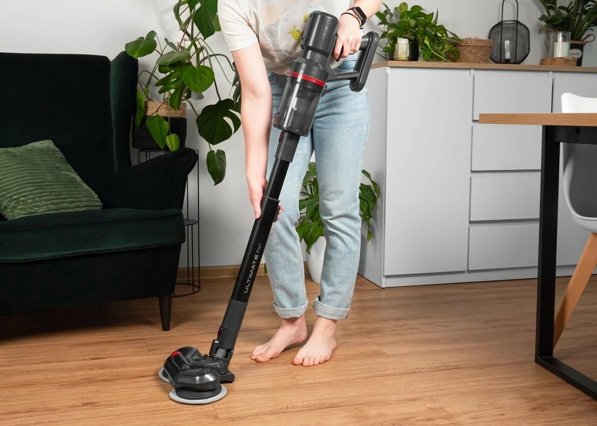 Fshesë me korrent pa kabllo vertikale 4-në-1 Concept Ultimate Pro+ VP6260 29.6 V 27 kPa HEPA 13 50 min e zezë