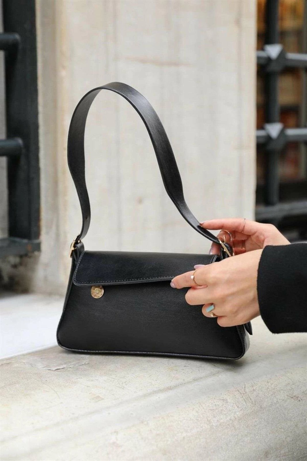 Çantë krahu Zoozie Bags, MK1020022SÇ22-002, e zezë