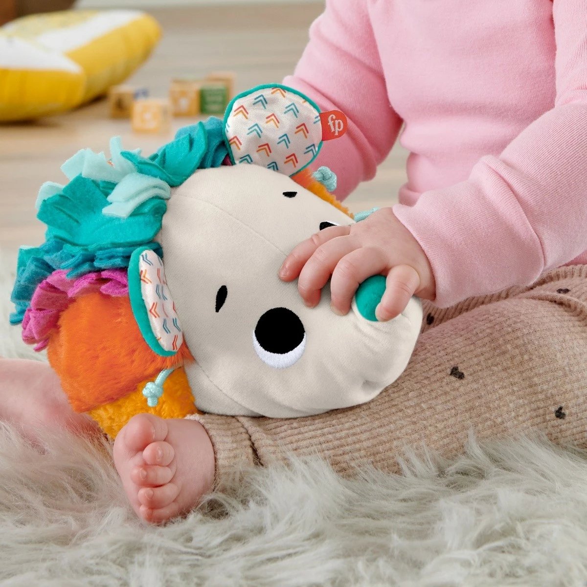 Lodër pelushi sensorike Fisher Price HBP42, shumëngjyrëshe