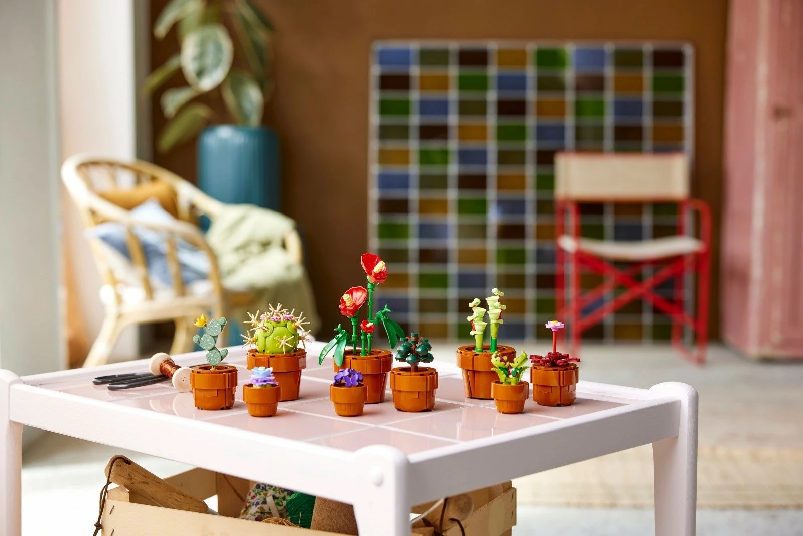 Set LEGO Icons 10329 Small Plants, 758 pjesë, dekor për të rritur, plastikë