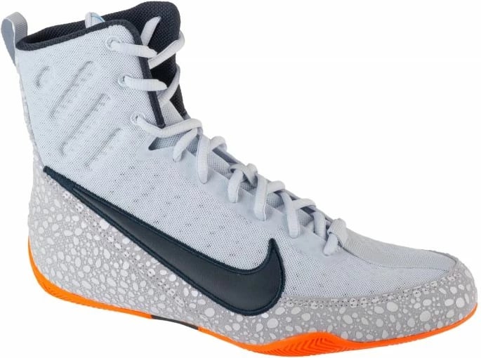 Atlete boksi Nike, të bardha