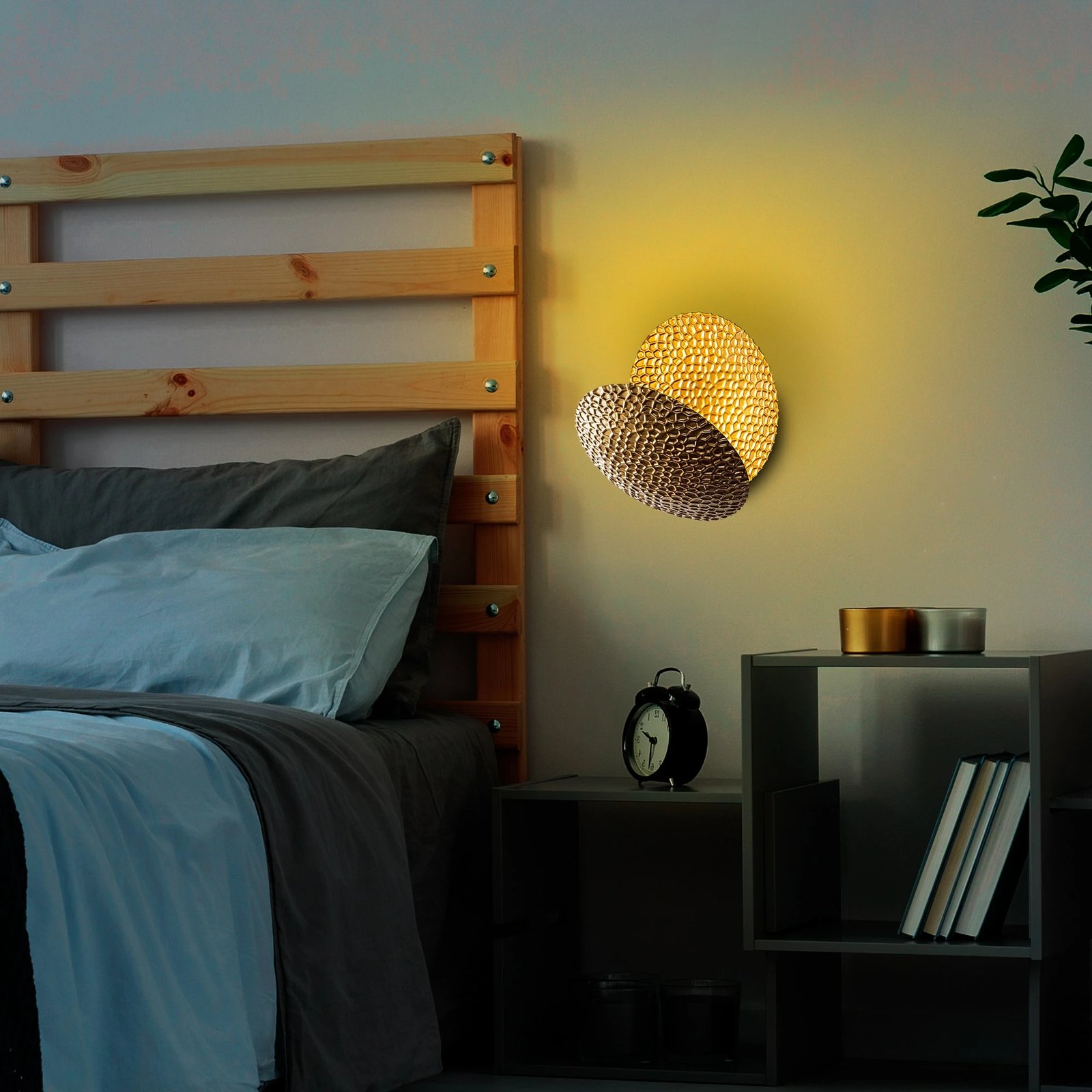 Llambë muri Opviq, Yosma-13645, ngjyrë ari