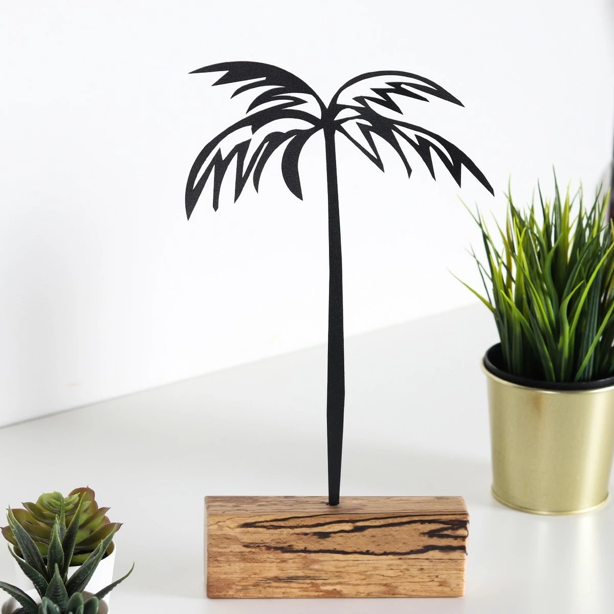 Objekt dekorativ palmë, ngjyrë e zezë, Evila Originals Objekt dekorativ palmë, ngjyrë e zezë, Evila Originals