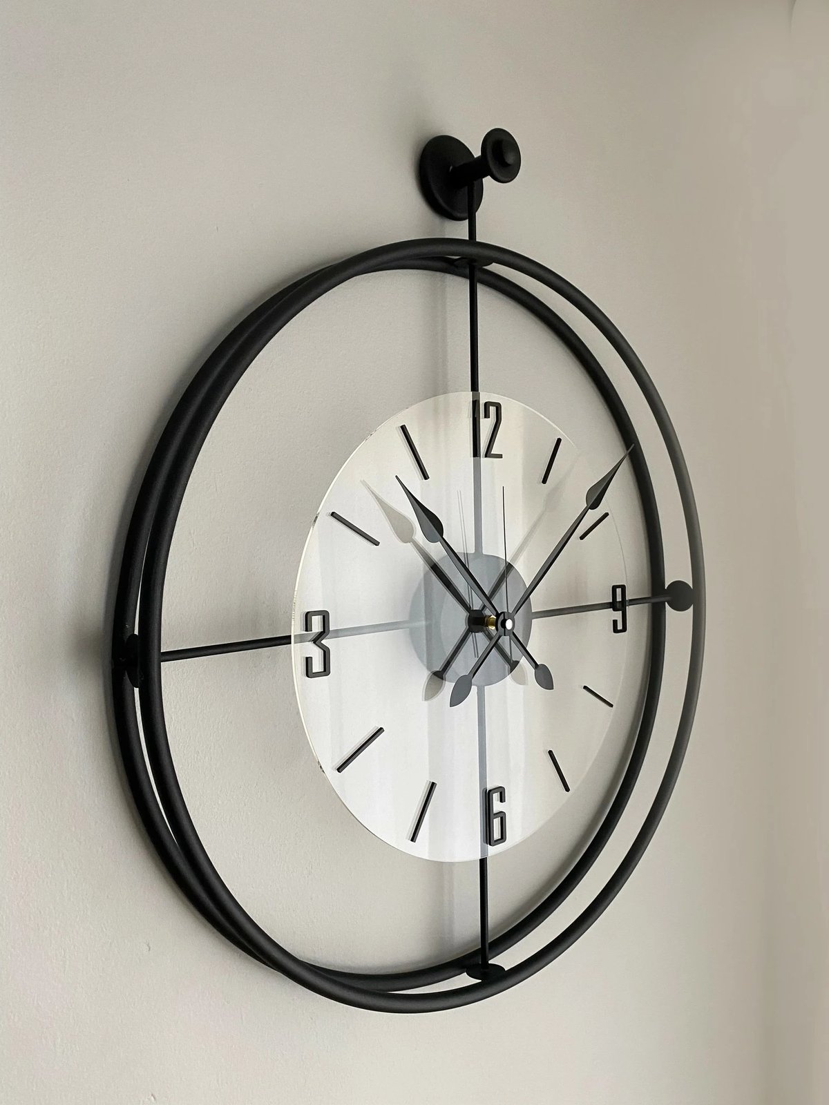 Orë muri dekorative metalike Wallity, Mclock-00110, e zezë
